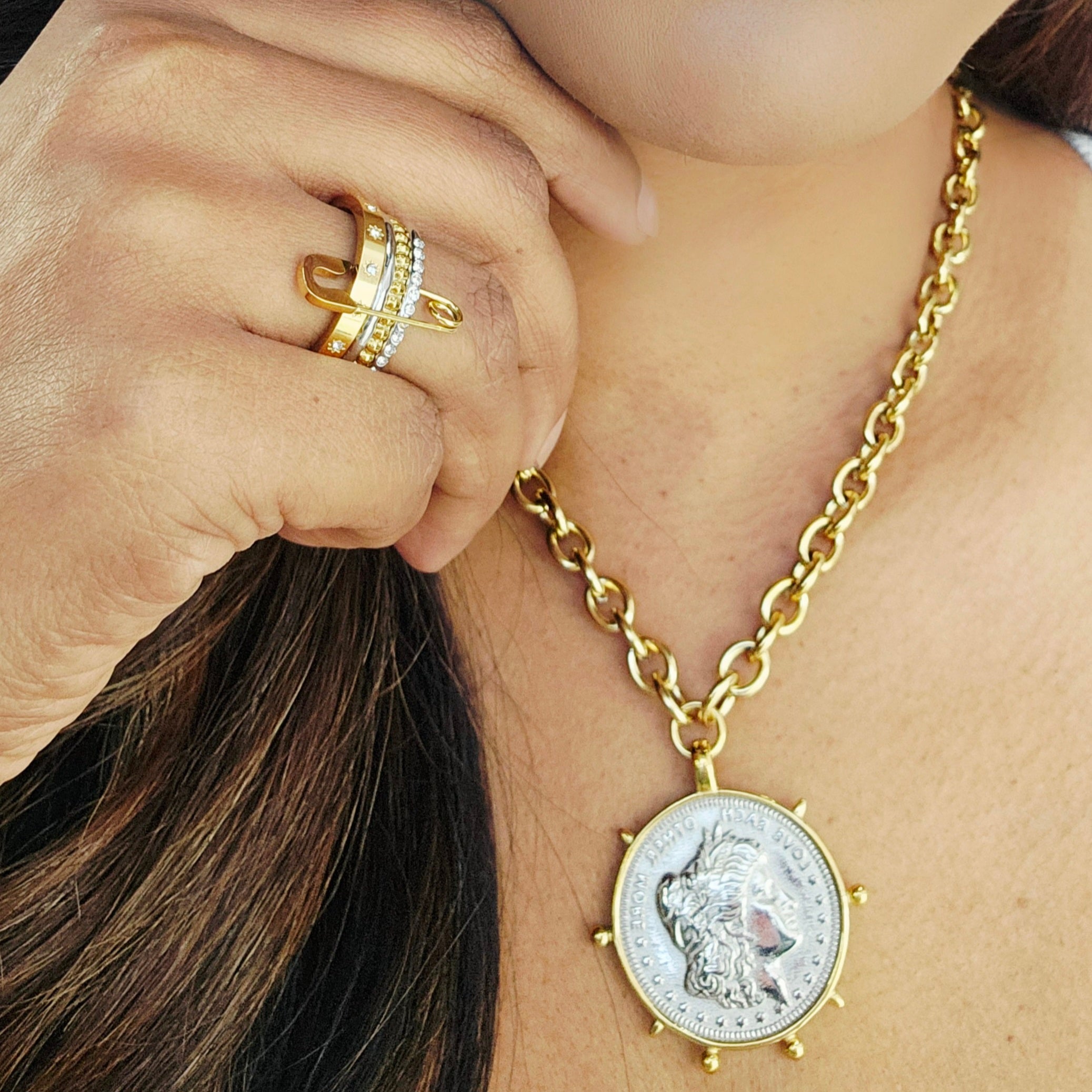 COIN TWO TONED NECKLACE