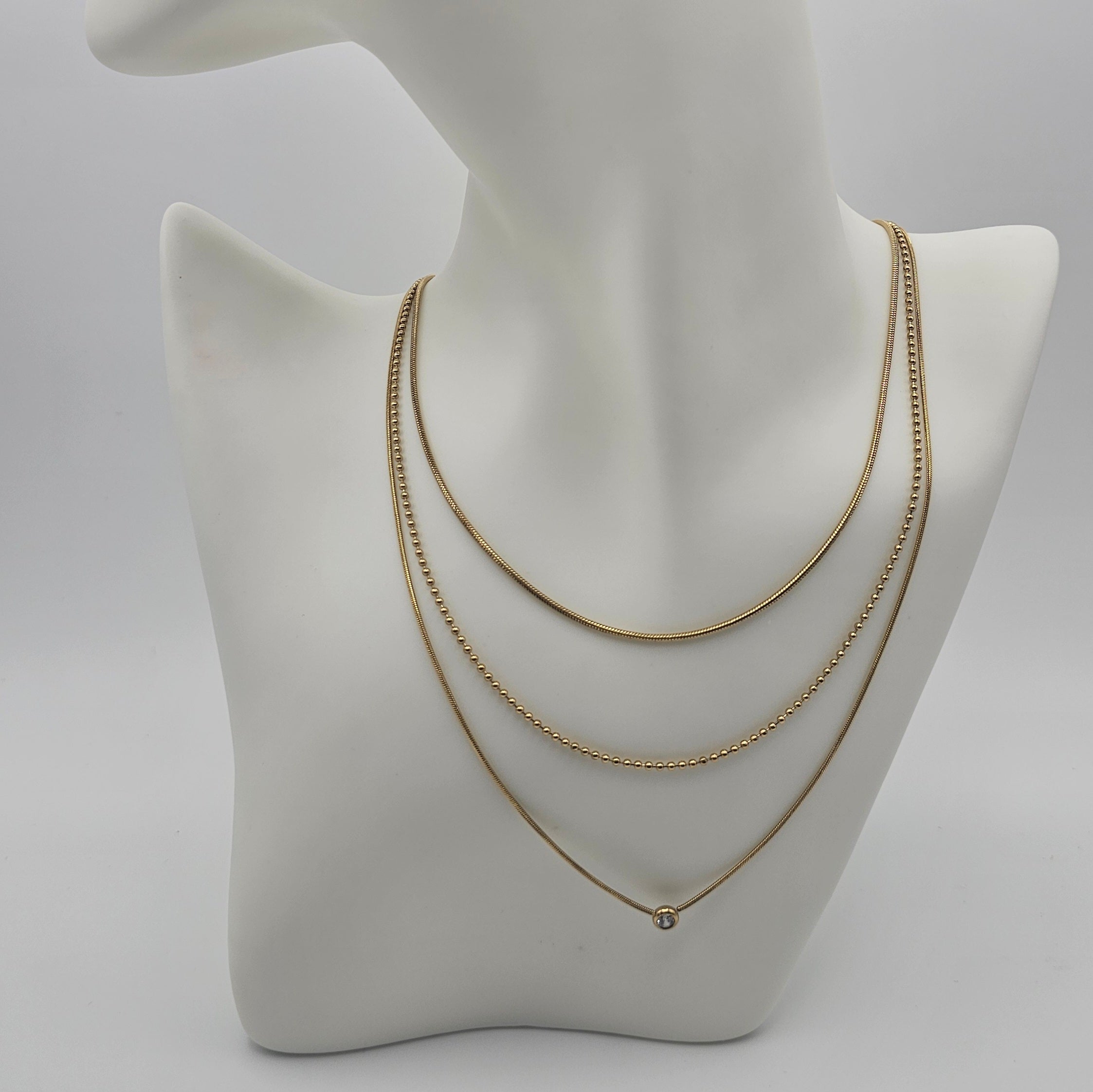 TRIPLE LAYER NECKLACE GOLD