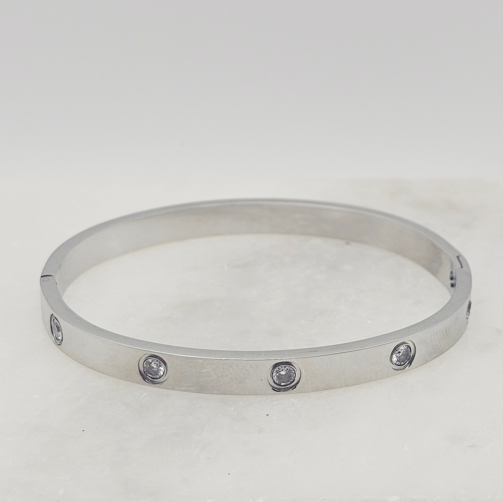 JAMIE ELEGANT SILVER BRACELET STACKABLE