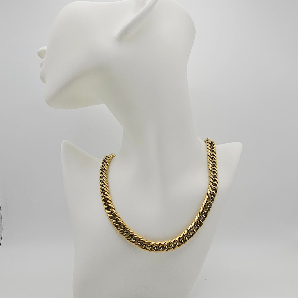 CHUNKY CHAIN-LINK NECKLACE