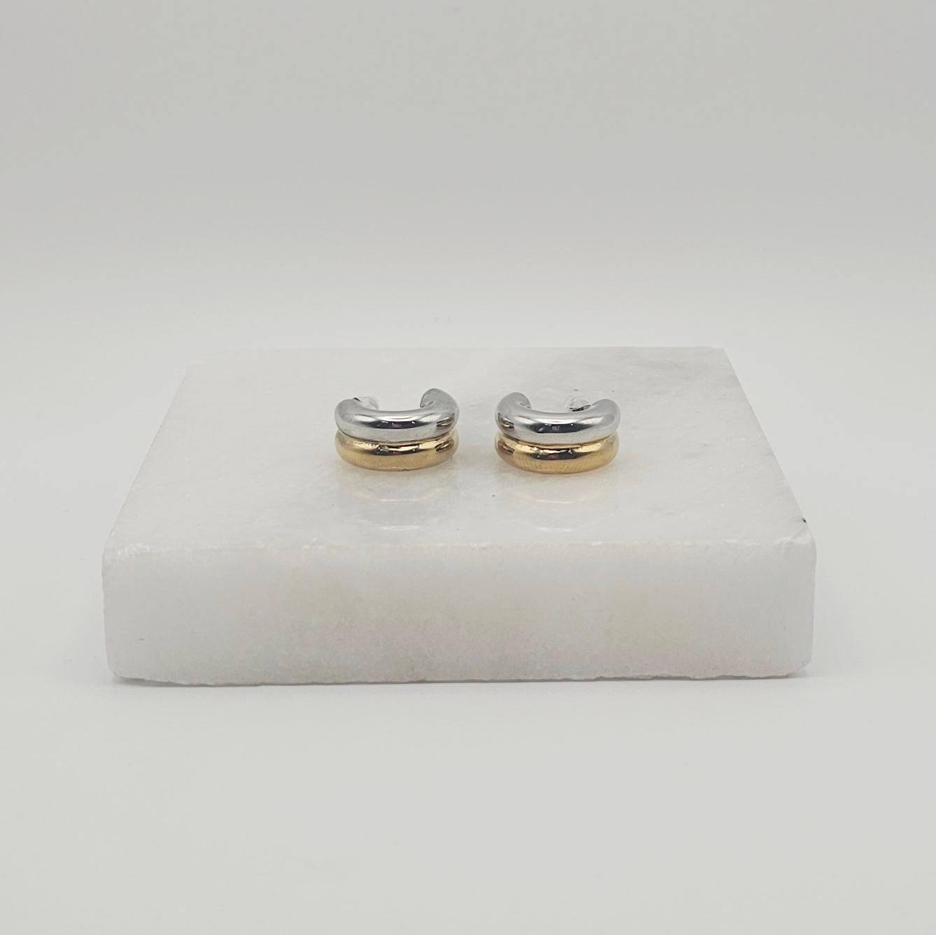 NORA EARRINGS MODERN GOLD WATER RESISTANT