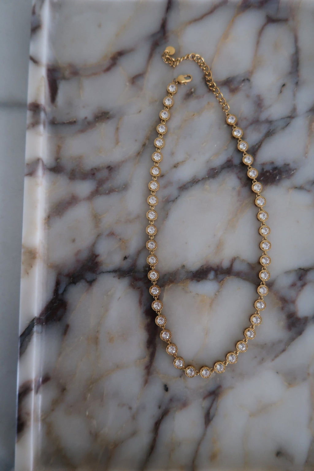 ROSIE ELEGANT DIAMOND NECKLACE