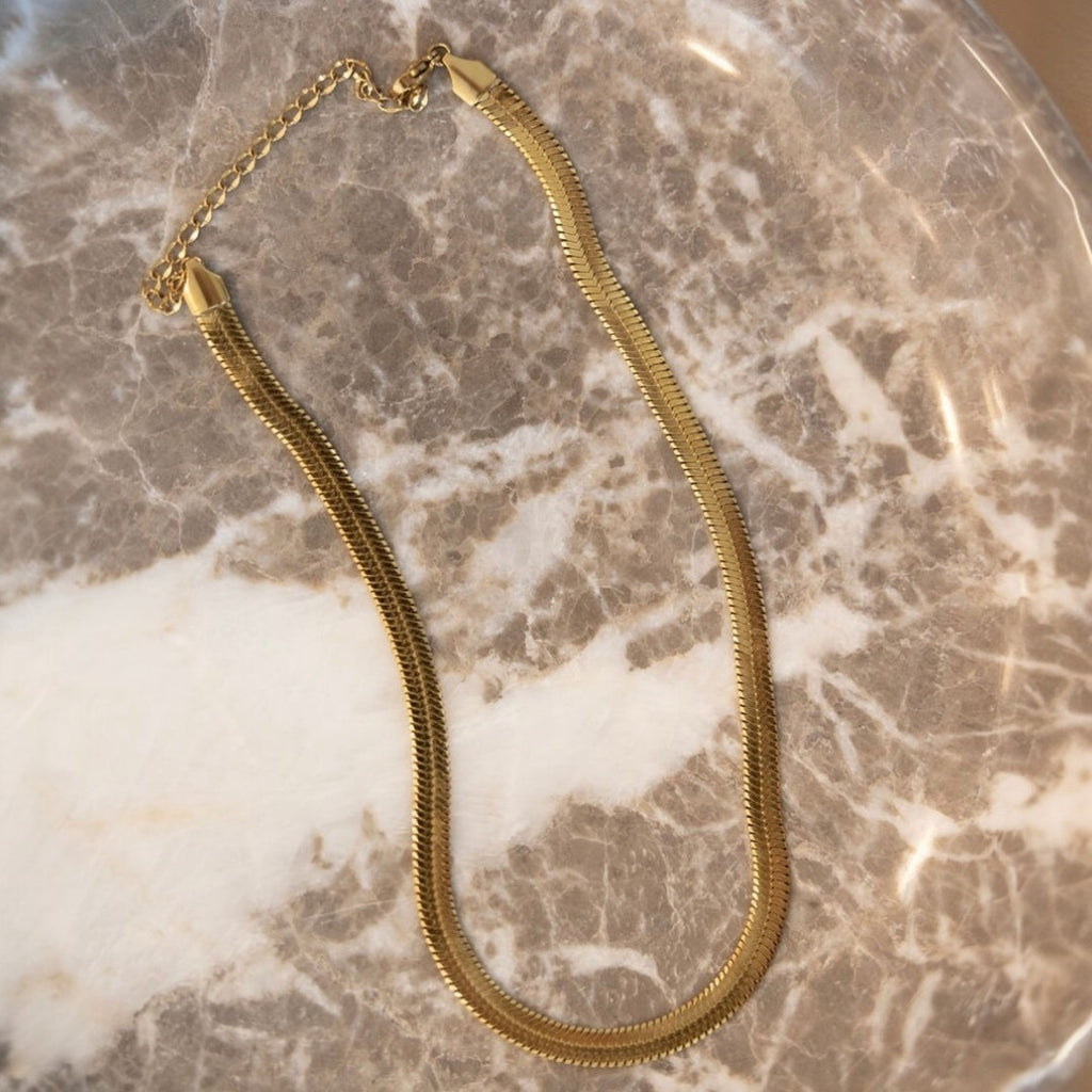 HERRINGBONE GOLD NECKLACE WATER RESISTANT