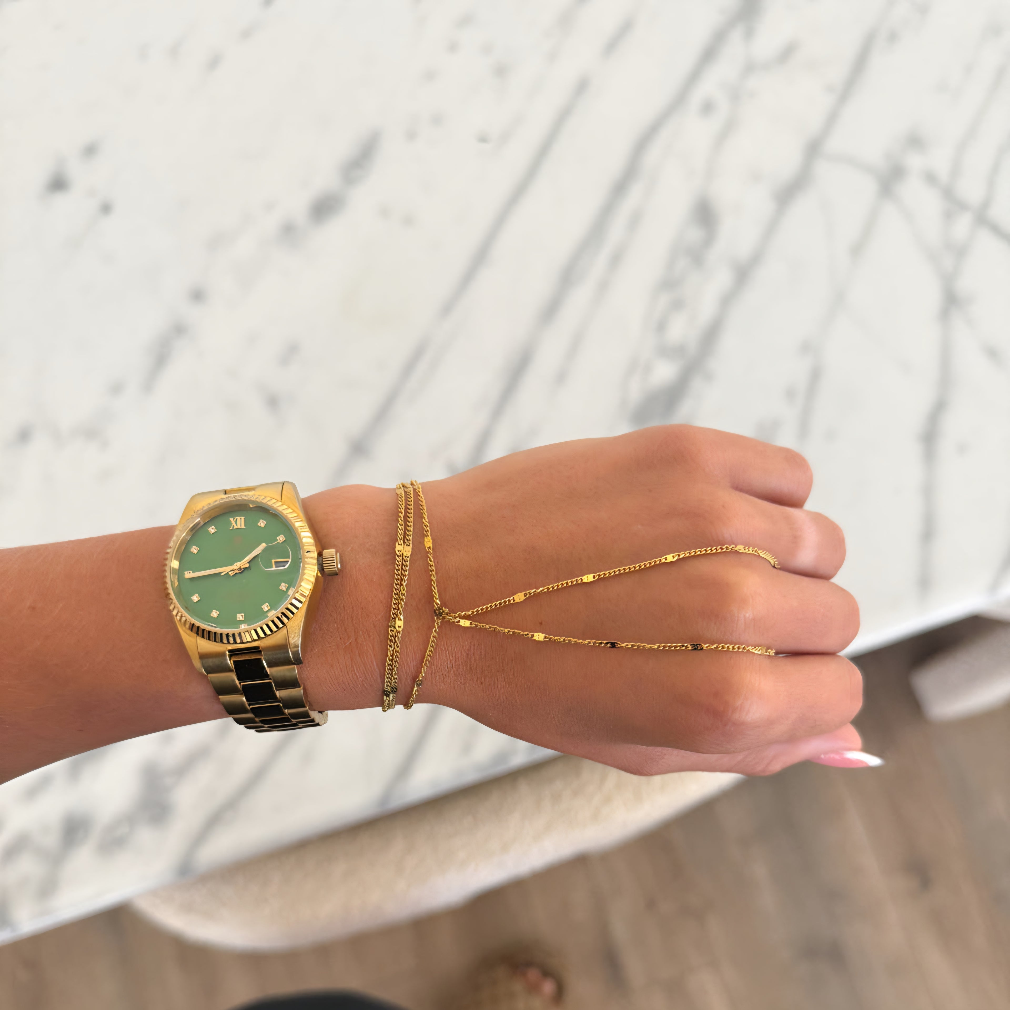 DAZZLE HAND CHAIN WATER RESISTANT